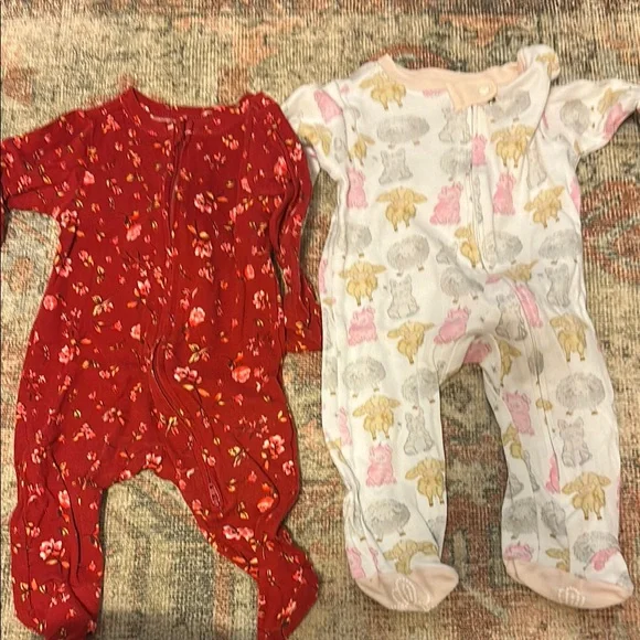 0-3 months sleepers and swaddles bundle - Picture 2 of 10